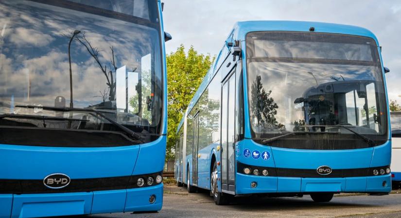 Indul a 253-as busz, itt fog járni