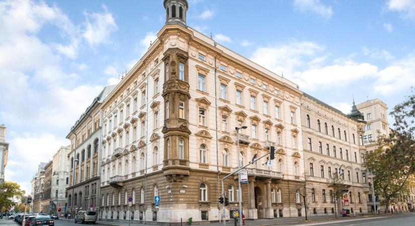 Érdemtelenségre hivatkozva elbocsátotta a GVH Berezvai Zombort, a Piackutatási Iroda vezetőjét