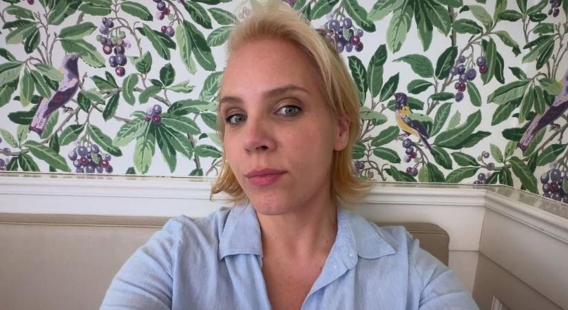 Tóth Vera több milliós karórát villantott a Telexnek adott interjújában (VIDEÓ)