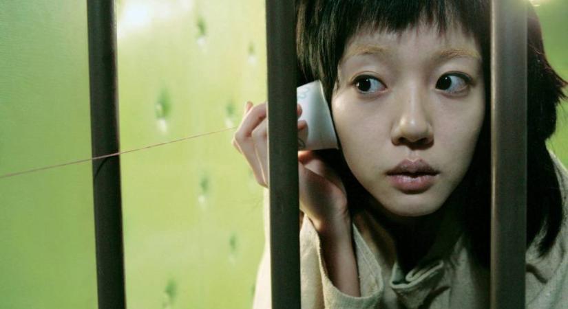 Cyborg vagyok, amúgy minden oké: Mindenki szembe jön az autópályán (kritika)