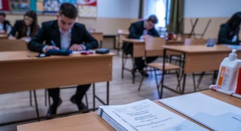 Ötezer érettségizőre készül a vármegye – íme az idei vizsgák menetrendje