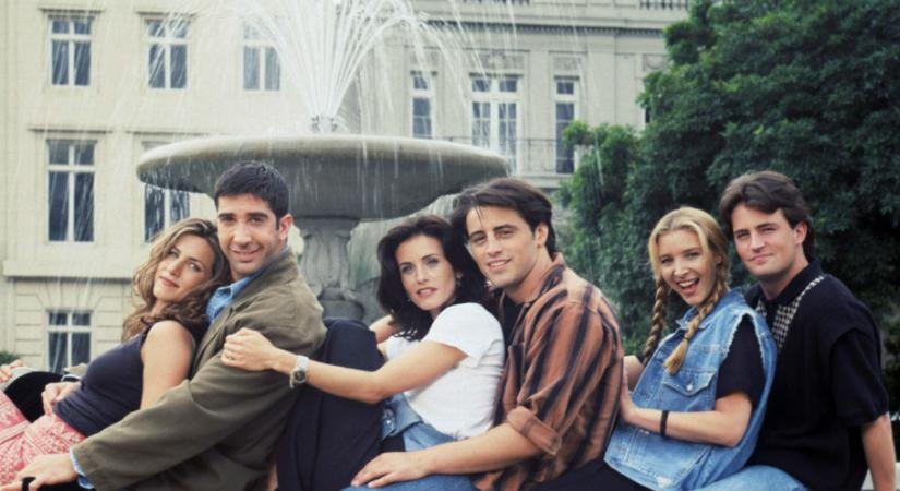 Lisa Kudrow felfedte, a Jóbarátok sztárjai a sorozat befejezése után több mint 20 évvel is megdöbbentően sokat keresnek
