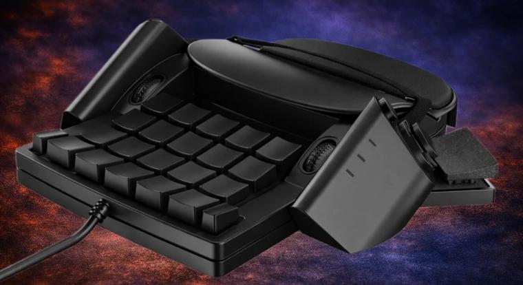 Egy fogyatékkal élő gamer tervezte meg a tökéletes egykezes kontrollert