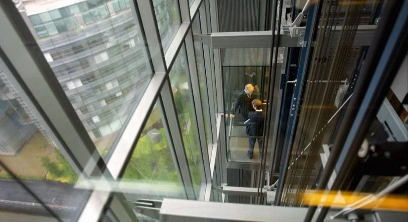 A finneké lehet a világ legnagyobb liftvállalata – gigantikus ajánlatot tettek német riválisukra