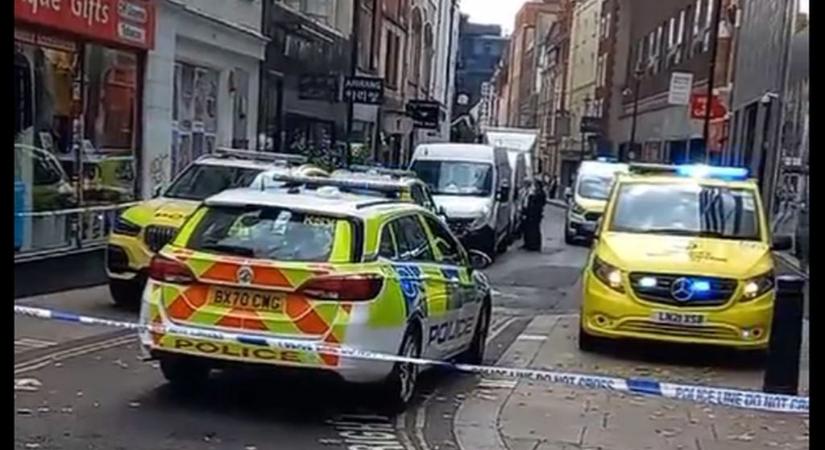Késelés Londonban: újabb antiszemita támadás történt, két férfi sérült meg