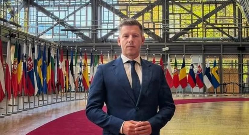 Magyar Péter Brüsszelből posztolt