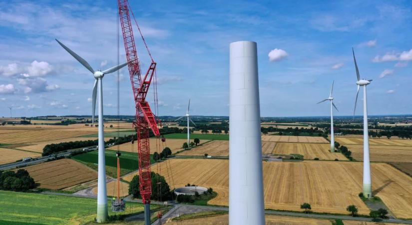 Magyar Péter kormánya aligha Tiborcz Istvánnal és Nagy Márton testvérének üzleti köreivel építtetne szélerőműveket