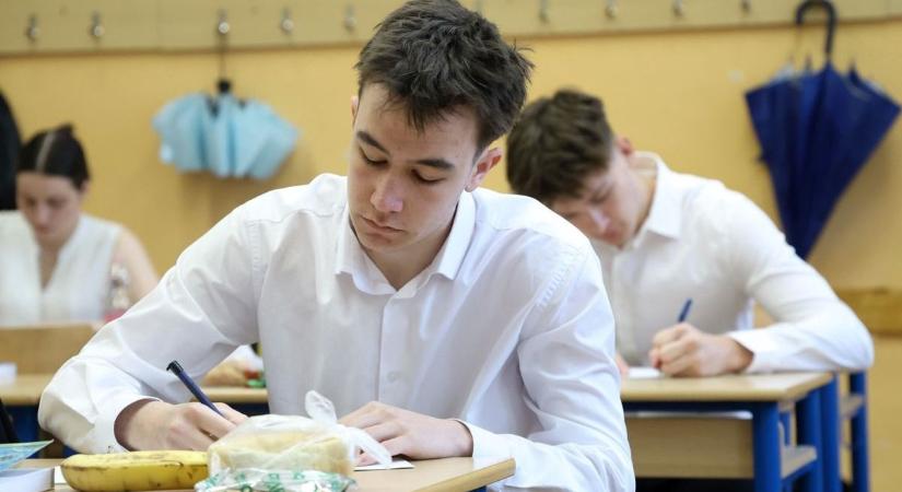 Ballagás, érettségi – mozgalmas napok jönnek a végzős középiskolások számára