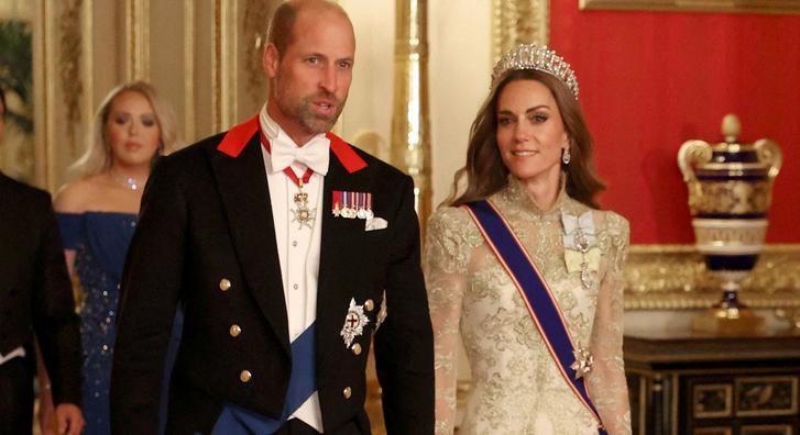 Tündéri családi fotóval emlékezett meg 15. házassági évfordulójáról Vilmos herceg és Katalin hercegné