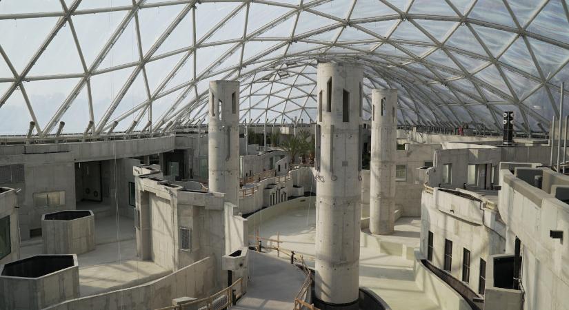 Nyártól városi oázisnak nevezett gigantikus növényház lesz az elátkozott sorsú Biodómból, a legnagyobbat bukó fideszes építkezésből