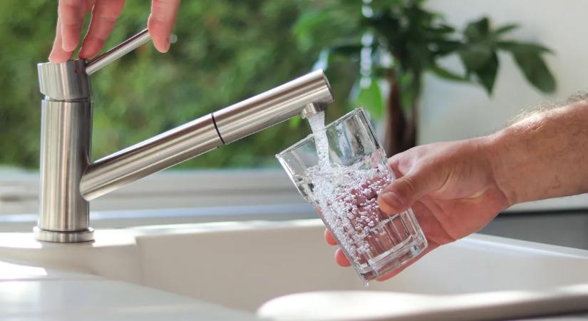 Megbetegíthet a csapvíz – így válhatnak veszélyessé az egyébként ártalmatlan mikróbák
