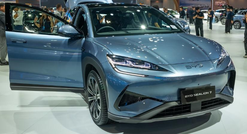 Egy átlagos amerikai autó árából öt új kínai elektromos autót lehetne venni