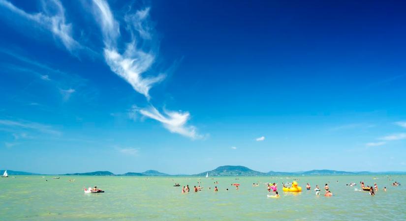 Óriási különbségek a Balatonnál: dupláját fizetheted, ha ide mész