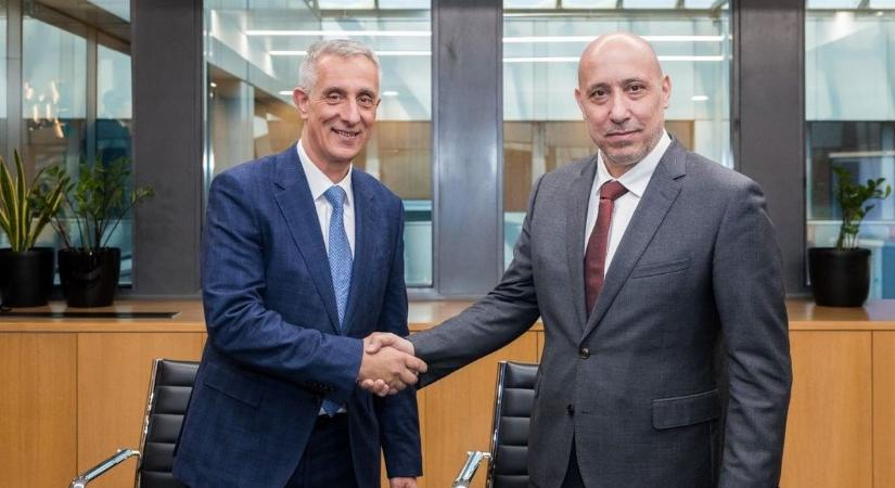 A görög Grid Telecommal építhet ki digitális folyosót a 4iG a Közel-kelettől Európáig