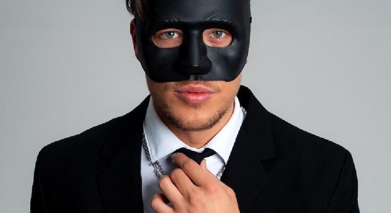 T. Danny a Megasztár élő adásában sem mutatja meg az arcát – elmondta az okát