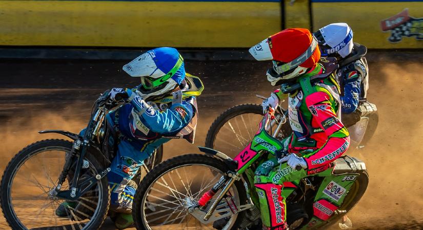 Debrecenben a jövő csillagai: a Perényi Pál Stadionban rendezik meg a salakmotor U24-es Európa-Kupa döntőjét – videóval