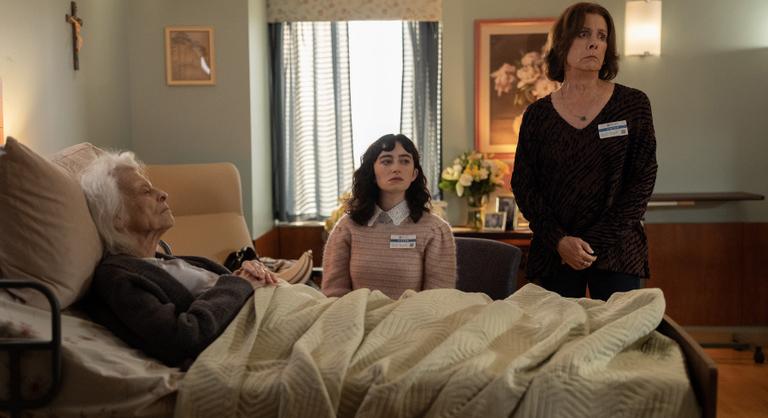 Egy olcsó nyakláncot akartak adni haldokló nagymamájuknak, ez lett a vesztük