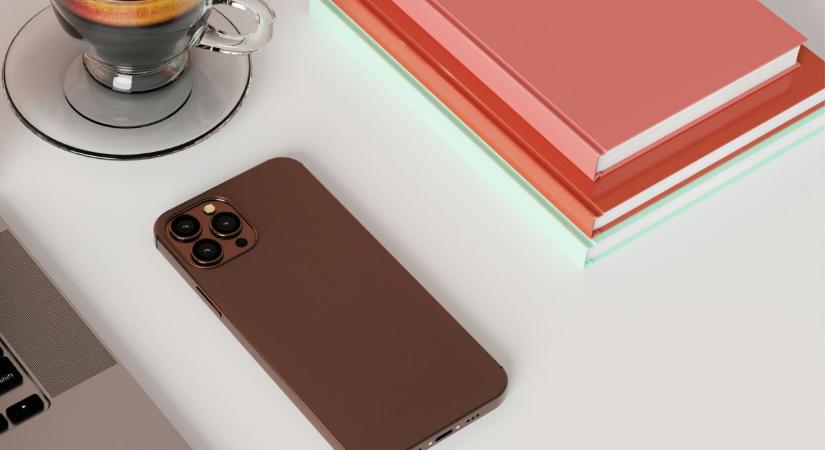 Ezt jelenti, ha a párod kijelzővel lefelé teszi le mindig a telefont az asztalra