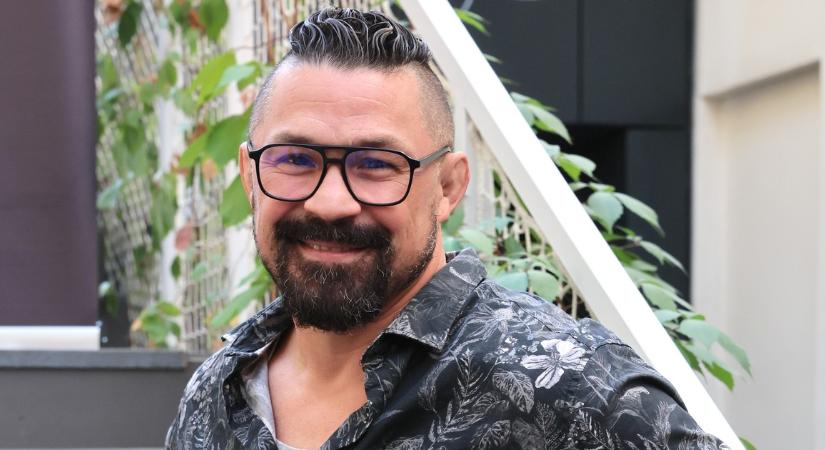 Bárdosi Sándor 49 éves: "A koromhoz képest jól nézek ki"
