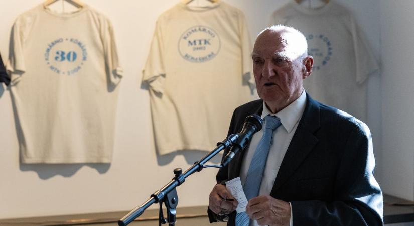 Fél évszázad emlékei, jubileumi tárlat nyílt Komáromban – 50 éves a Komárom-Komárno futóverseny  fotók