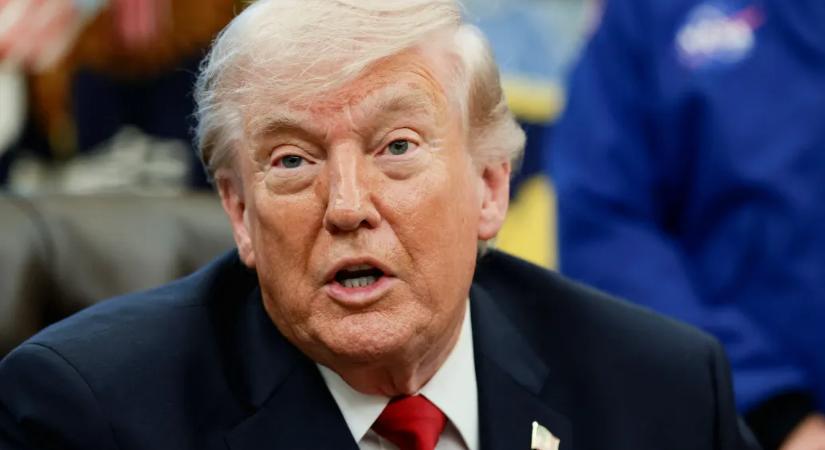 Trump sürgeti Iránt, hogy írjon alá megállapodást, olajcégek vezetőivel tárgyalt a Hormuzi-szoros elhúzódó bloikádjáról