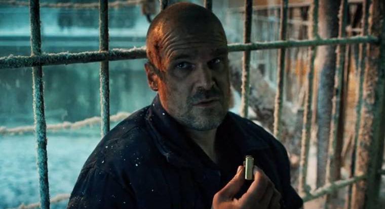 Majdnem Hopper vitte el a hátán a Stranger Things új sorozatát