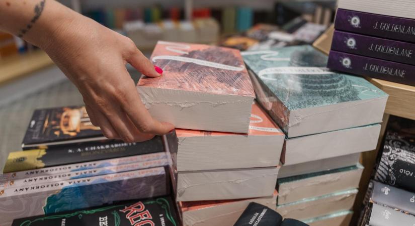 „Nem feltétlenül egészséges, ha a könyvpiacon egy cégcsoport ekkora részesedéssel rendelkezik”