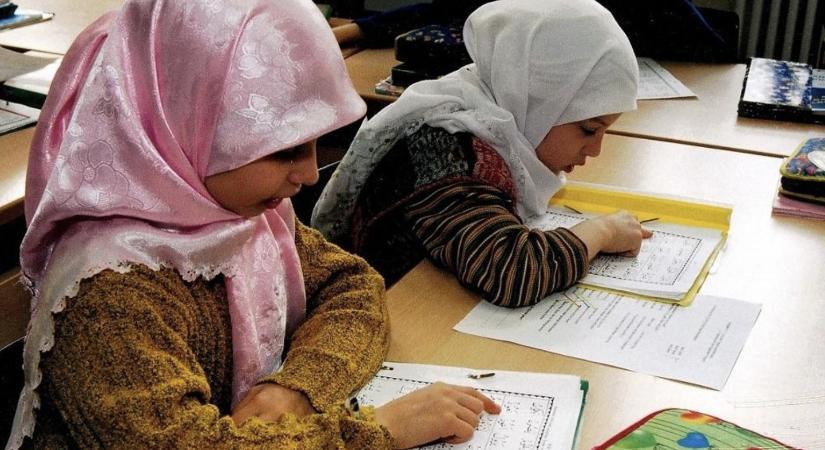 Erősödhet a radikalizáció a német iskolákban