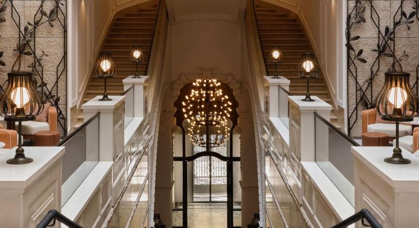 Új luxusszálloda nyílt Budapesten, legendás épületet alakítottak át: dúsgazdag arabok a tulajdonosai – máris a csodájára jár mindenki
