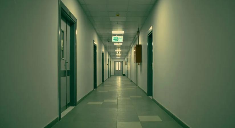 Nem létező daganat miatt vágták ketté a 64 éves asszony máját