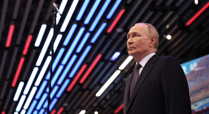 Vlagyimir Putyin és Donald Trump hosszú telefonon van túl