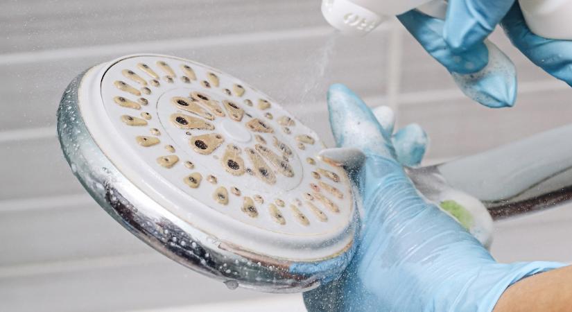 Nem az ecet, nem a szódabikarbóna. Itt a leghatékonyabb házi szer a vízkő ellen, és milyen olcsó