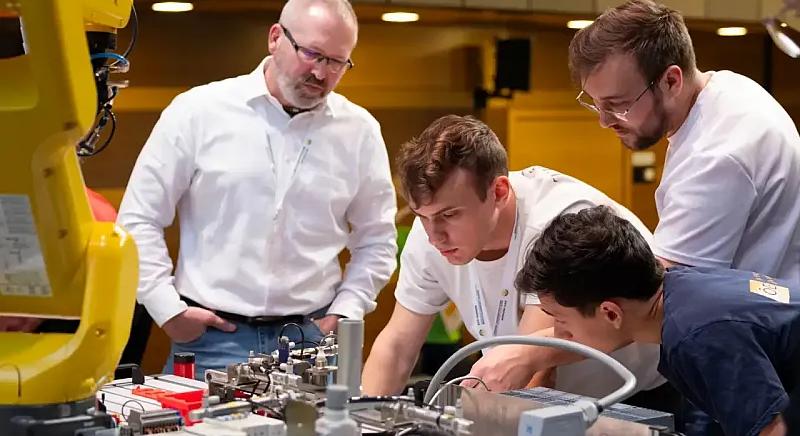 Az ipari automatizálás jövője már az oktatásban kezdődik – AUTOMATE-200 a gyakorlatban