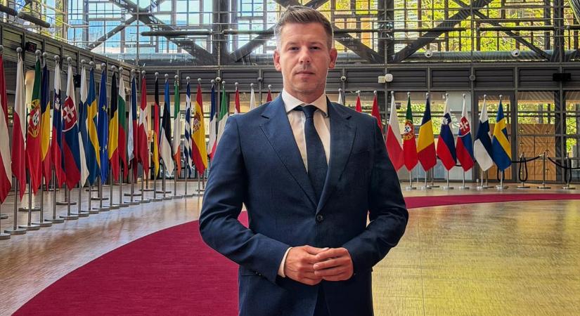 Az elvárások az egekben, Magyar Péter Brüsszelben – itt a HVG hírpodcastja