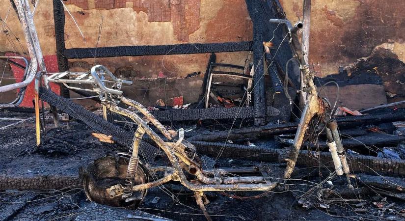 Töltés közben is veszélyes lehet: kigyulladt egy elektromos kerékpár – mutatjuk, mire figyeljen!