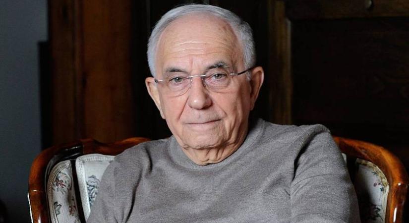 Vitray Tamás 36 évvel fiatalabb felesége friss fotón: Éva ragyog az új családtagjukkal a kezében