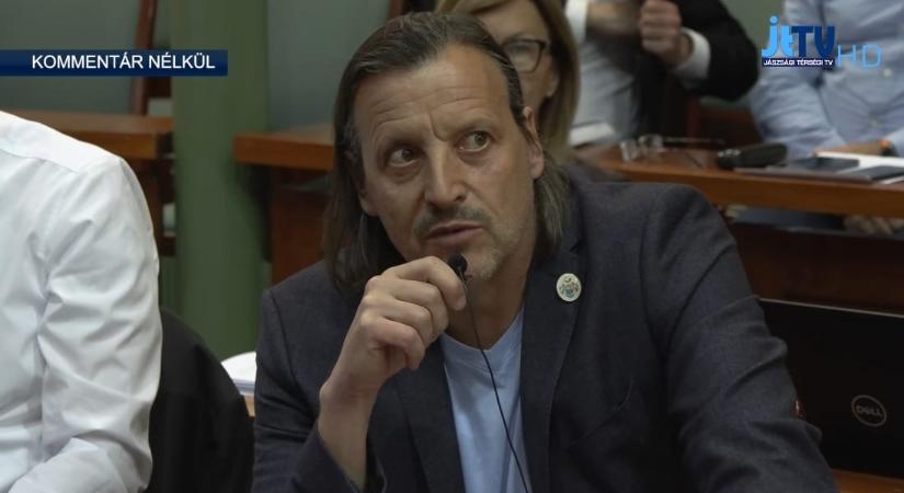 „Megalázó, ami most zajlik” – kiakadt Pócs János parlamentbe jutásán a Fidesz jászberényi képviselője