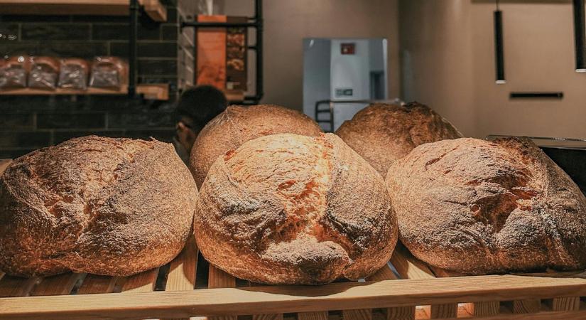 Hihetetlen, mit találtak az ellenőrök egy balatoni pékségben – durva trükk után többmilliós kár