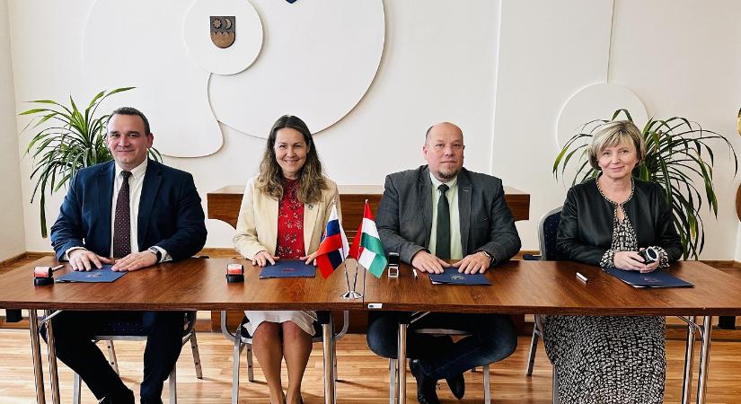 Az ipolysági magyar iskolaközpont erősíti a testvérintézményi kapcsolatait