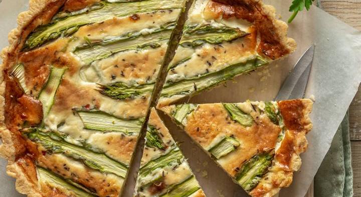 A 8 legfinomabb spárgás receptet mutatjuk: a levestől a savanyúságig