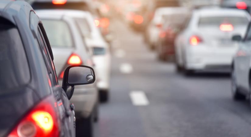 Komoly baleset az M5-ösön, hatalmas dugóra kell számítani