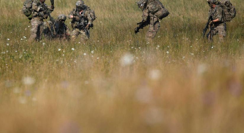 Trump fontolóra vette a Németországban állomásozó haderő létszámának csökkentését