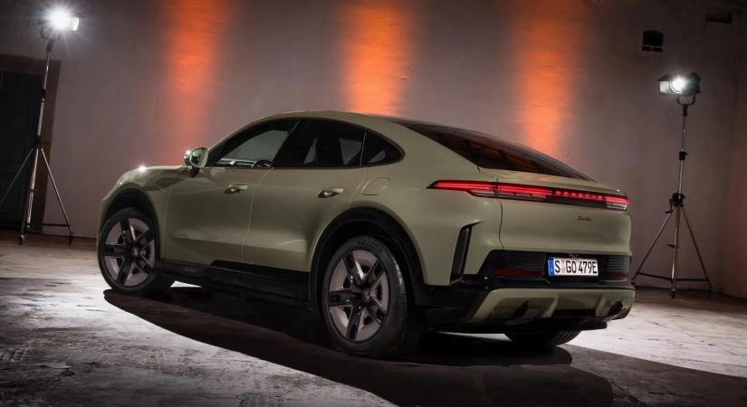 Beárazták itthon az új, 1140 lóerős Porschét! Mutatjuk, mennyit kérnek érte!