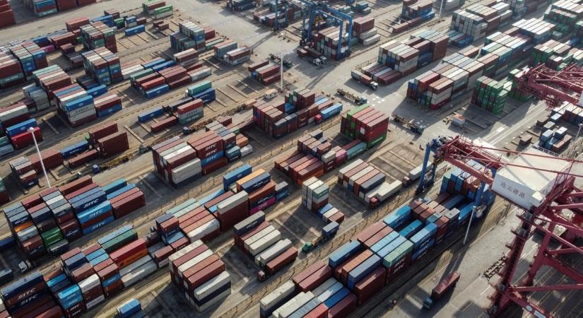 Zuhanó export, növekvő behozatal: vészesen zárul az olló Magyarországon