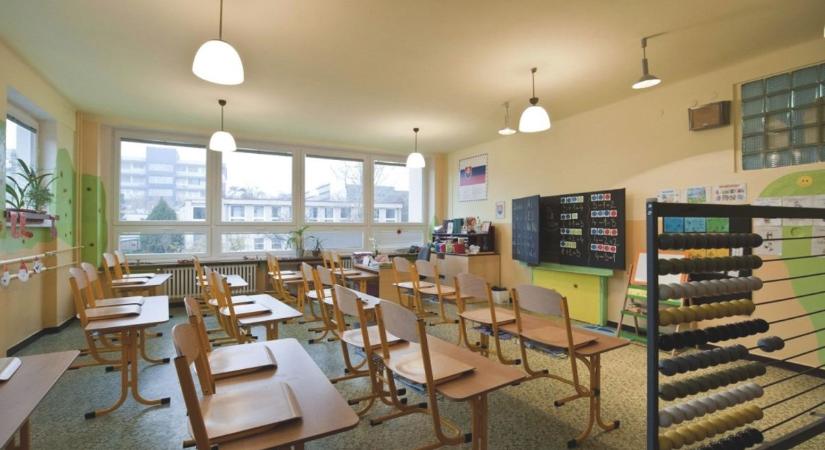 Több férőhely és bővülő ellátás a pécsi iskolákban