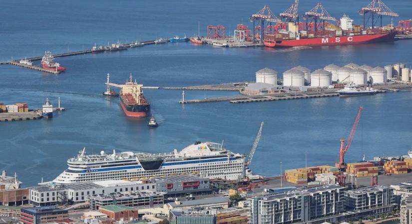 Orosz kerozin behozatalára szólítanak fel német és görög ellenzéki képviselők