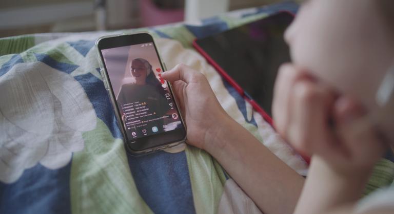 Keményen nekimentek a közösségi média platformoknak, ám az eredmény egyelőre felemás