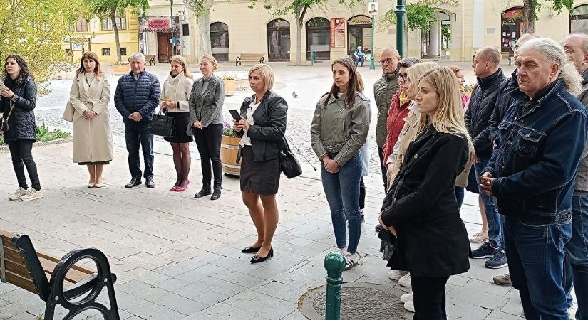 A munkahelyi balesetek áldozataira emlékeztek Szekszárdon
