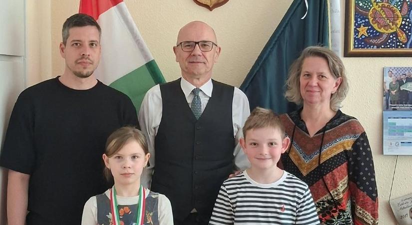 Ők a zalai nyelvÉSZEK – Bekerültek a tanulmányi verseny országos döntőjébe, egy első helyet is elhoztak