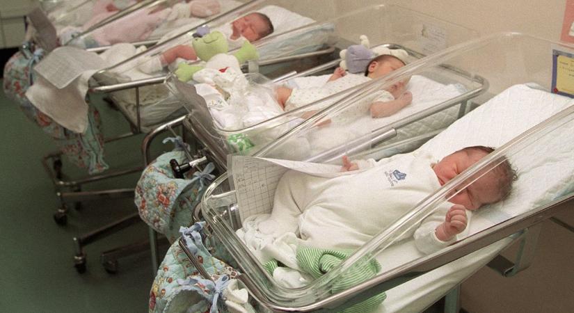 Tovább zuhan a születésszám